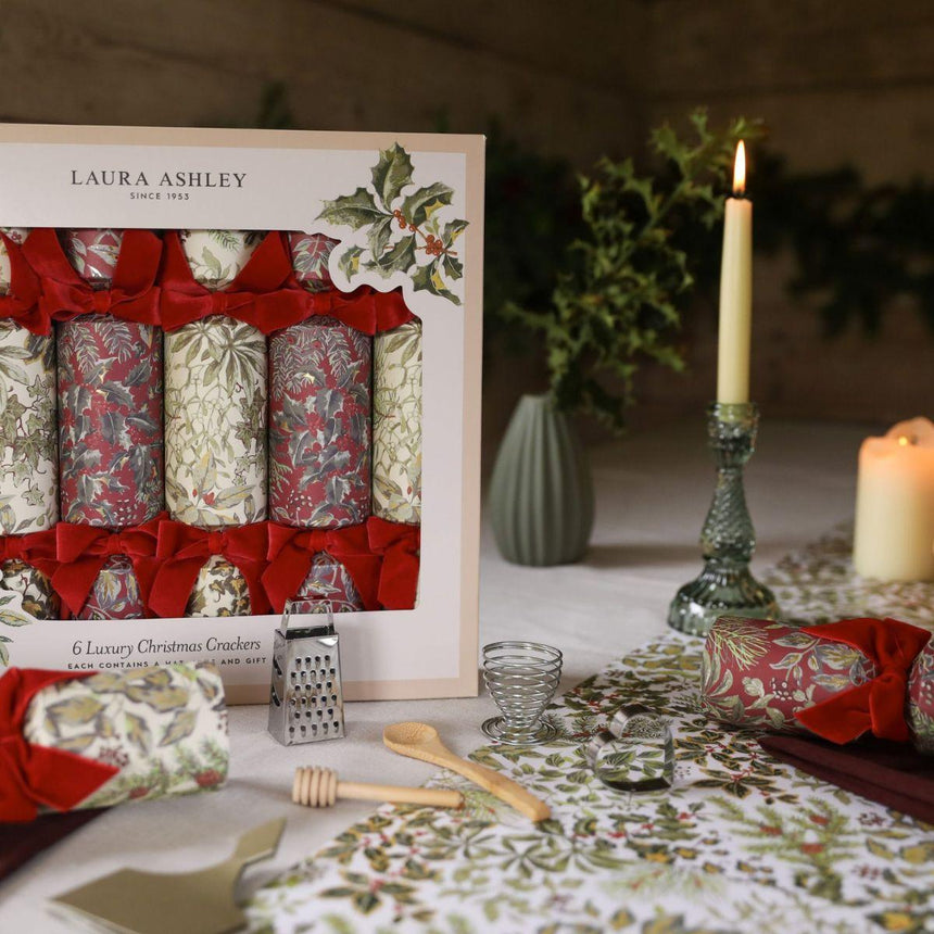 Festive Botanical Red Eco Christmas Crackers β FSC Mix 13in Set of 6 | Decor Sanctuary Quality Home Decor Garden & Outdoor Living and Gifts