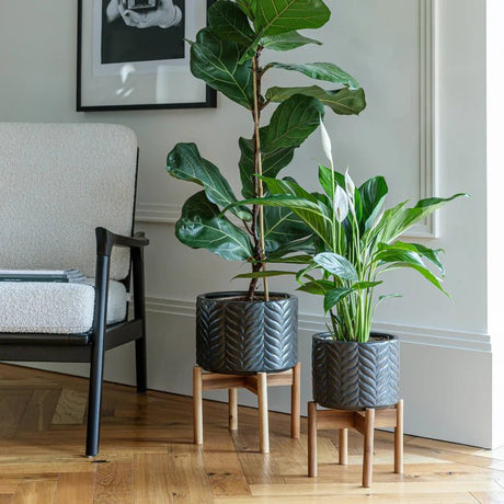 Large Mercury Grey Indoor Planter With Stand - Embossed Chevron Pattern Luxury Home Decor Garden & Outdoor And Gifts