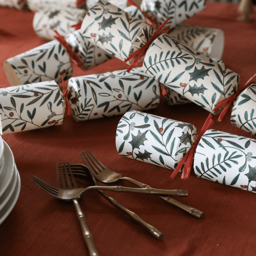 Rustic Green Eco Christmas Crackers – FSC Mix 13in Set of 6 | Decor Sanctuary Quality Home Decor Garden & Outdoor Living and Gifts