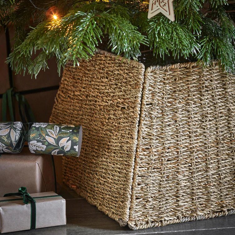 Seagrass Christmas Tree Skirt Square - Foldable, Natural Brown Quality Home Decor Garden & Outdoor Living and Gifts