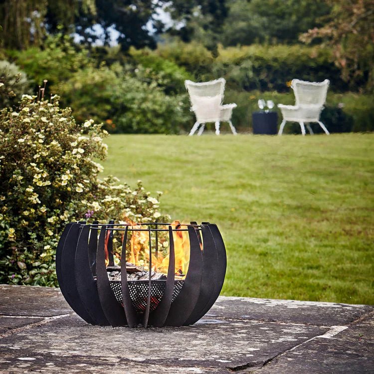 Solis Garden Small Modern Fire Pit/Bowl Matt Black Steel - Frost Resistant UV Stable Quality Home Decor Garden & Outdoor Living and Gifts