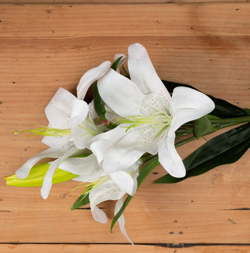 White Lily - Luxury Artificial Flower Single Stem Luxury Home Decor Garden & Outdoor And Gifts