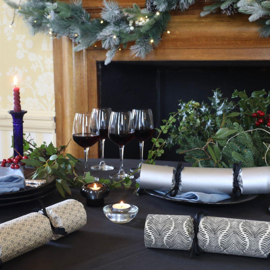 Chic Monochrome Black & White Christmas Crackers – 13in Set of 6 | Decor Sanctuary Quality Home Decor Garden & Outdoor Living and Gifts