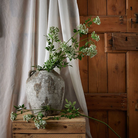 Faux White Cow Parsley Ammi - Realistic Artificial Flower Single Stem Luxury Home Decor Garden & Outdoor And Gifts