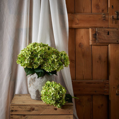 Green Hydrangea Bunch - Realistic Artificial Flower Single Stem Luxury Home Decor Garden & Outdoor And Gifts