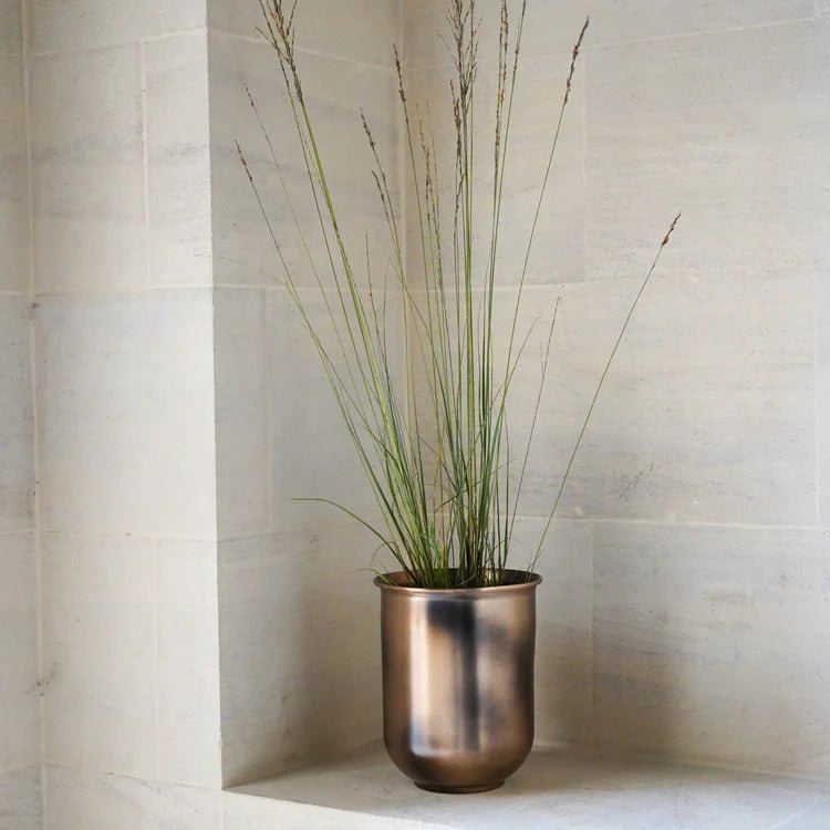 Hampton Outdoor Planter Copper Metal - UV Stable Frost Resistant Lightweight Quality Home Decor Garden & Outdoor Living and Gifts