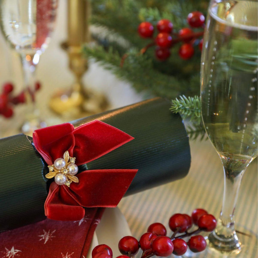 Luxury Red & Green Handcrafted Christmas Crackers – 13in Set of 6 | Decor Sanctuary Quality Home Decor Garden & Outdoor Living and Gifts
