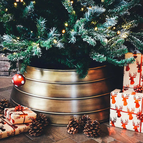 Metal Christmas Tree Skirt - Festive Gold Quality Home Decor Garden & Outdoor Living and Gifts