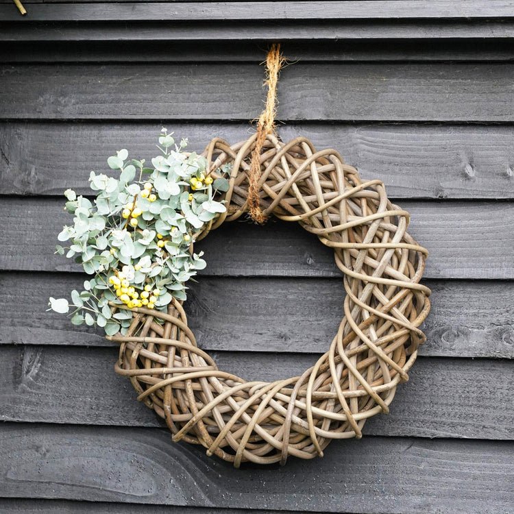 Rattan Christmas Wreath Natural & Brown - Small Quality Home Decor Garden & Outdoor Living and Gifts