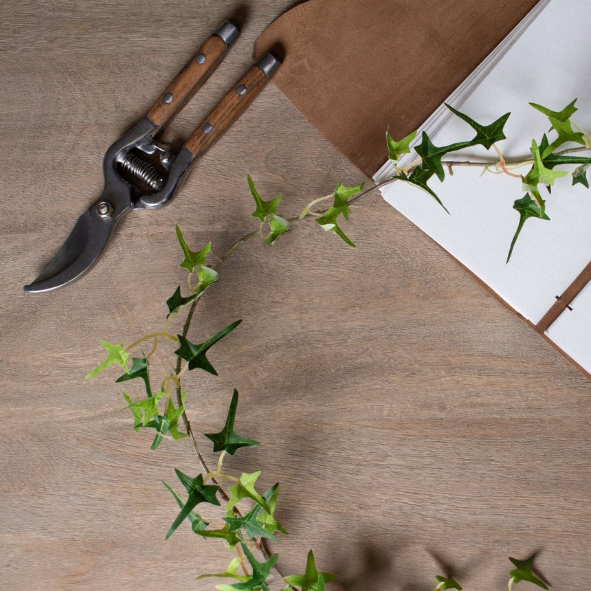 Realistic Artficial Ivy Garland - Small 1.7m Length Luxury Home Decor Garden & Outdoor And Gifts
