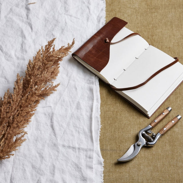 Taupe Faux Dried Pampas Grass - Luxury Artificial Flower Single Stem Luxury Home Decor Garden & Outdoor And Gifts